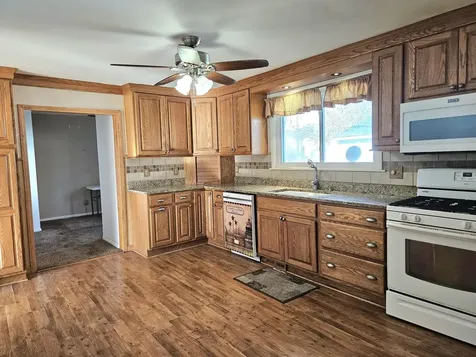 313 3rd Street Wilton IA 52778