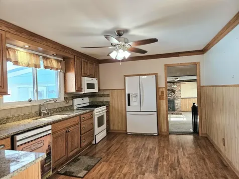 313 3rd Street Wilton IA 52778