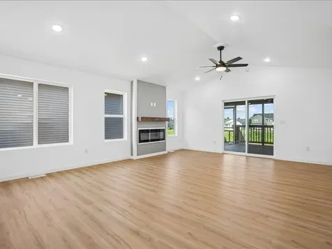 1421 Duncan Drive Muscatine IA 52761
