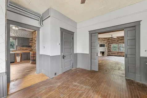 2143 Madison Street Muscatine IA 52761