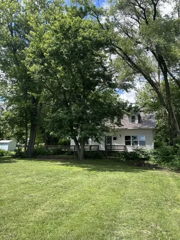 2143 Madison Street Muscatine IA 52761