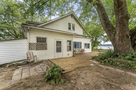 2143 Madison Street Muscatine IA 52761