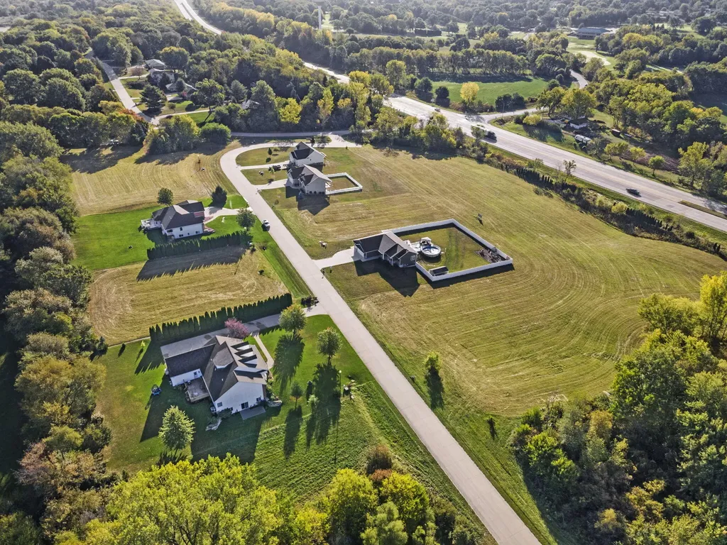 2617 Anna Elizabeth Lane Muscatine IA 52761