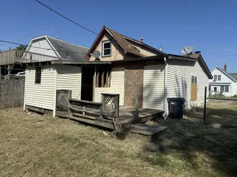 613 Dunham Street Burlington IA 52601