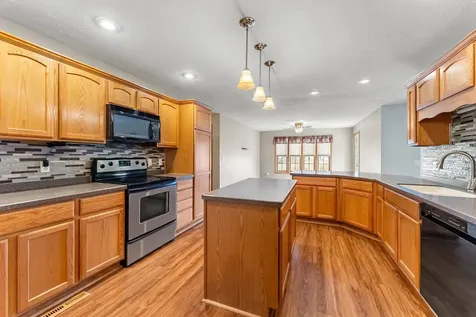 920 4th Street Wapello IA 52653