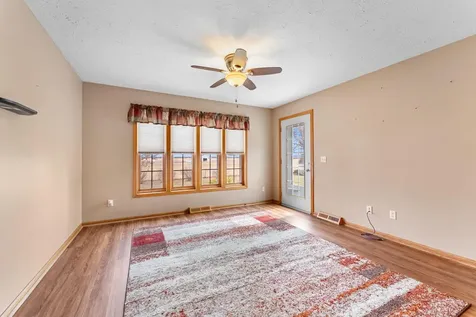 920 4th Street Wapello IA 52653