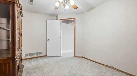 4841 Camelot Dubuque IA 52002