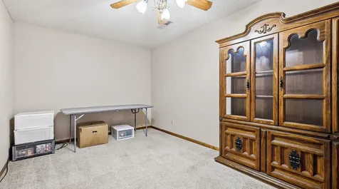 4841 Camelot Dubuque IA 52002
