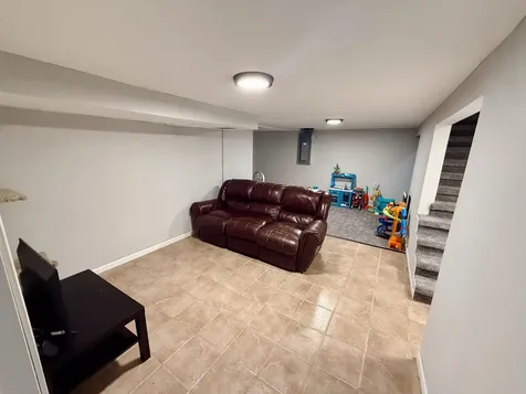 2265 Woodworth Dubuque IA 52001