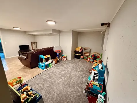 2265 Woodworth Dubuque IA 52001