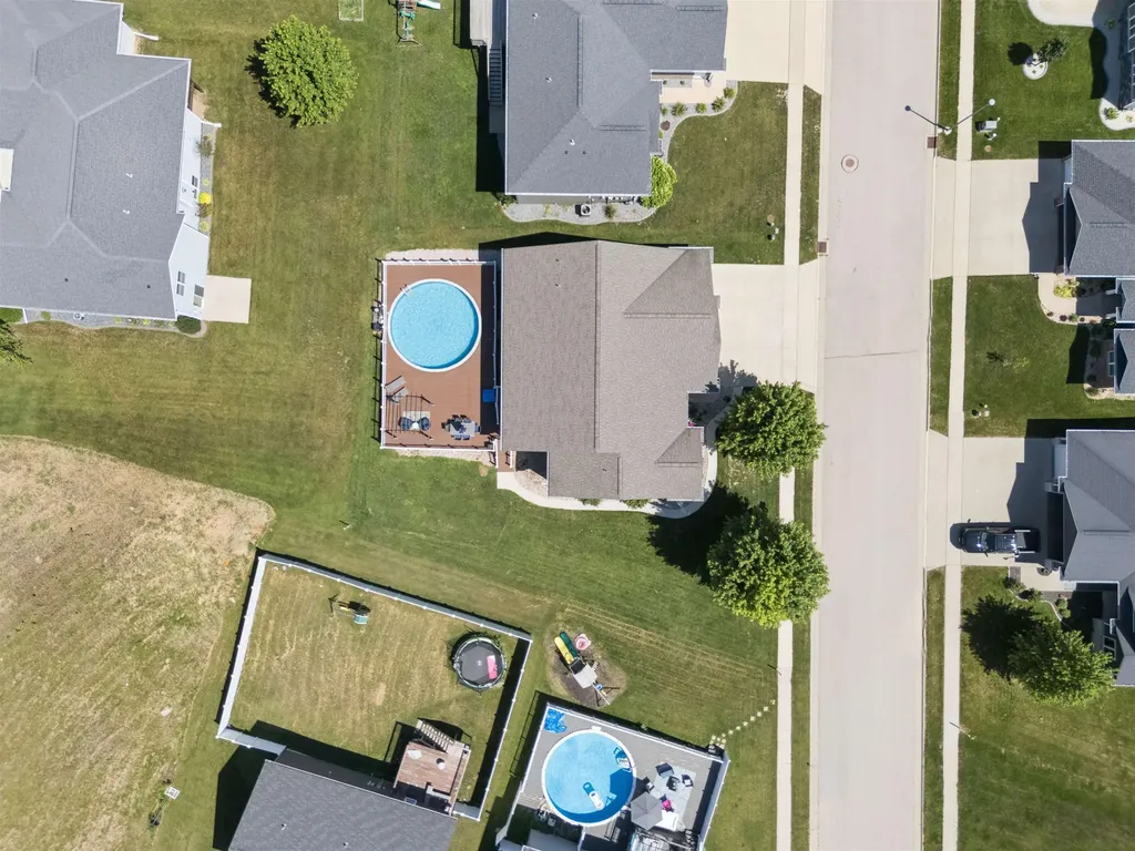 6543 N Cavendish Dubuque IA 52003