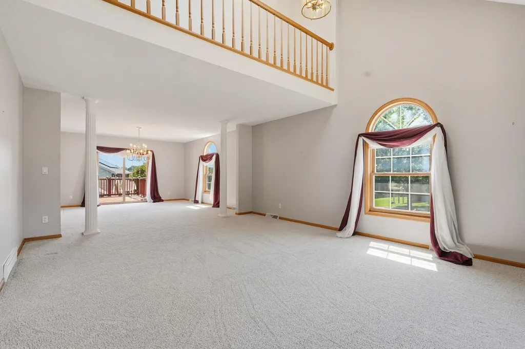 798 Carriage Hill Dubuque IA 52003