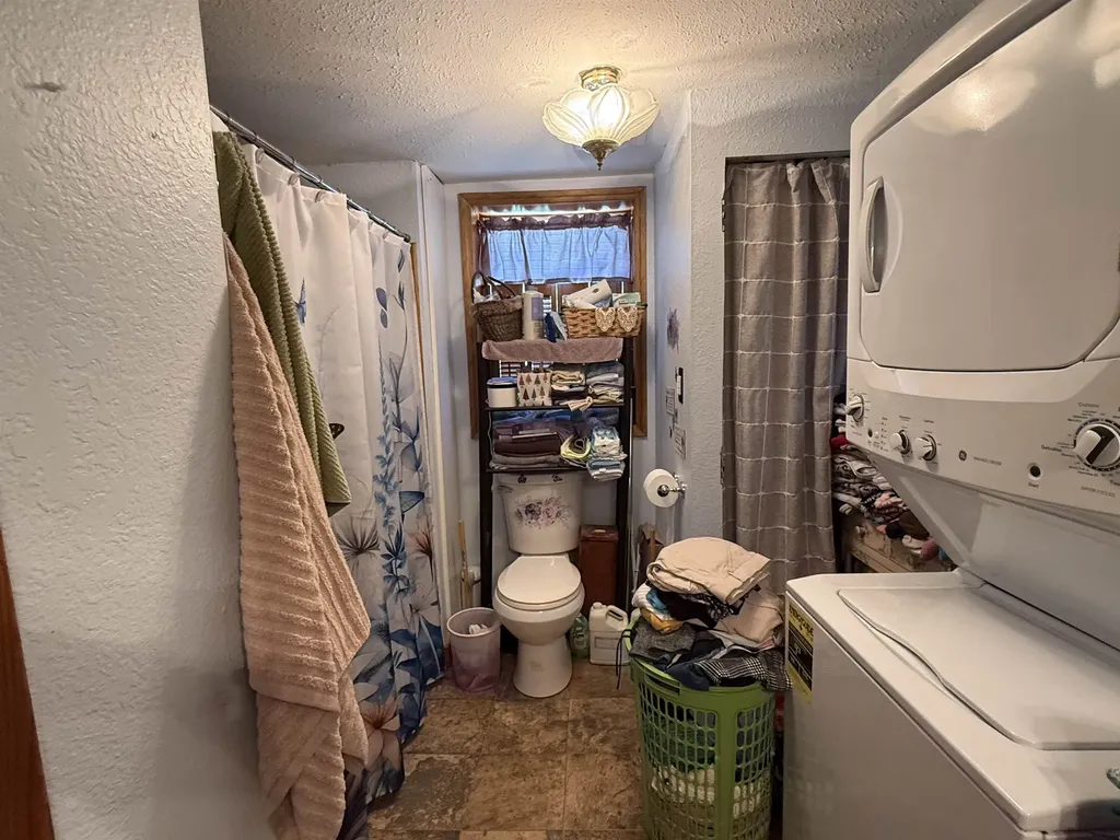 3180 Sheridan Dubuque IA 52001
