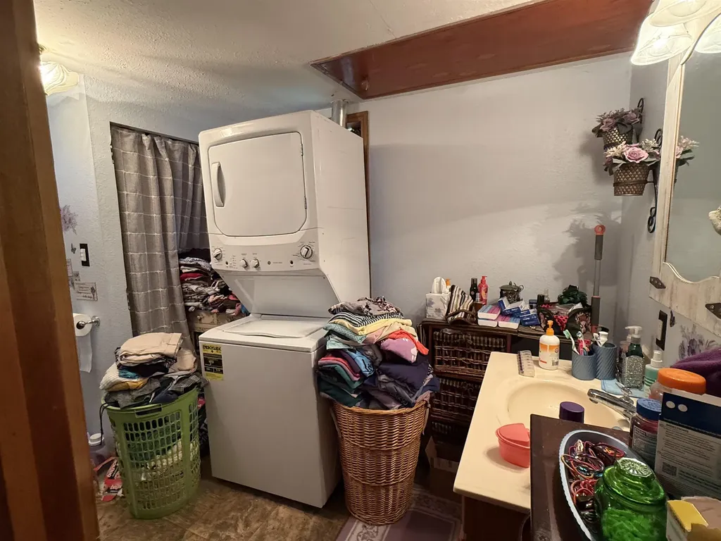 3180 Sheridan Dubuque IA 52001
