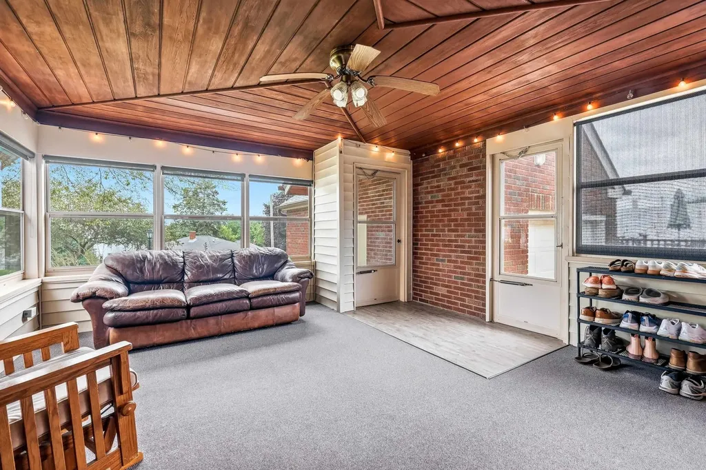530 S Grandview Dubuque IA 52003