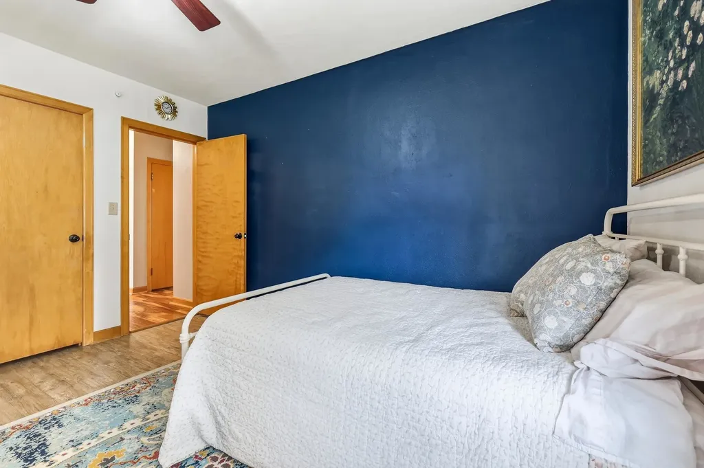 530 S Grandview Dubuque IA 52003