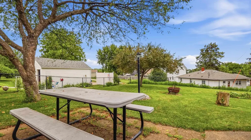 530 S Grandview Dubuque IA 52003