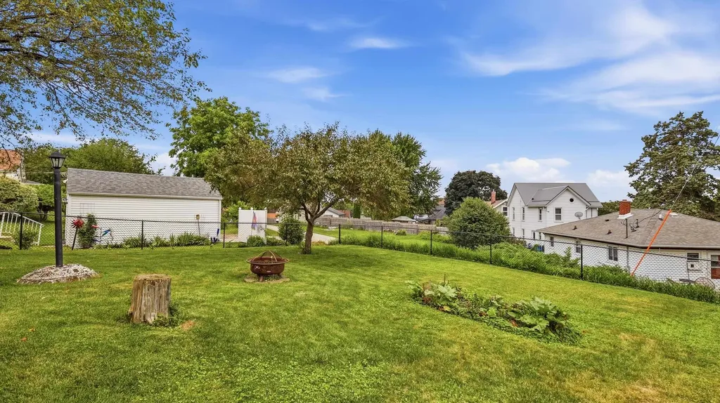 530 S Grandview Dubuque IA 52003