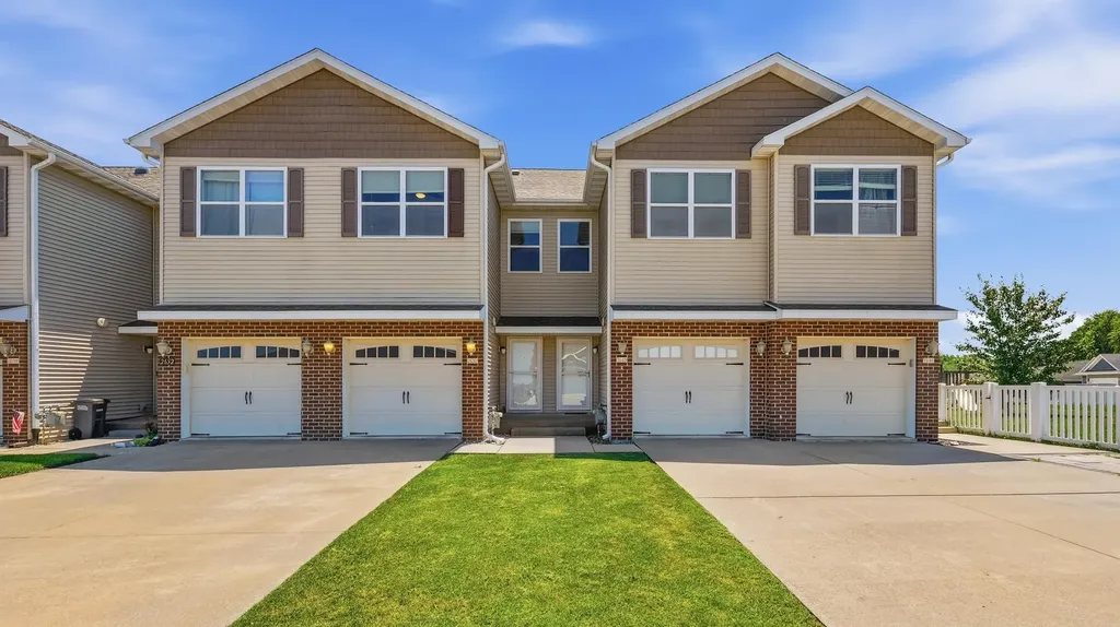2650 Millstone Dubuque IA 52002