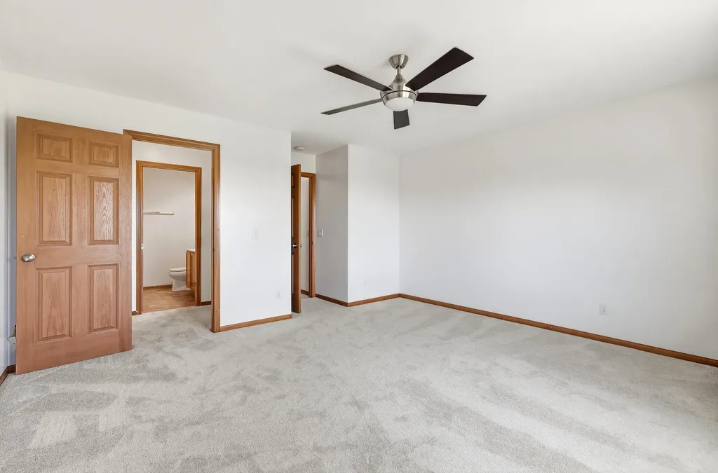 2650 Millstone Dubuque IA 52002