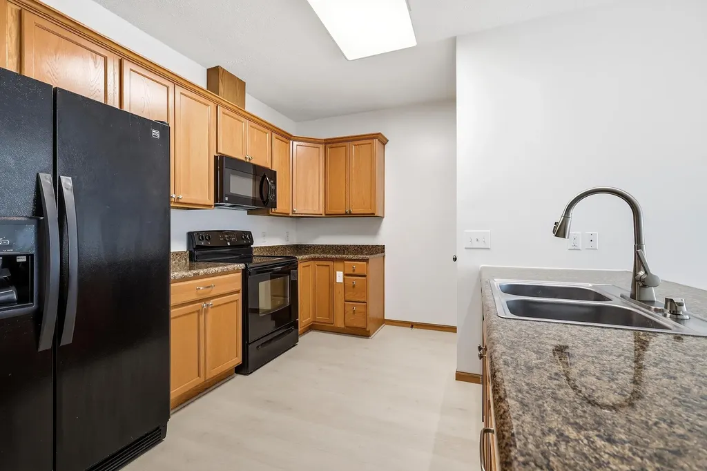 2650 Millstone Dubuque IA 52002