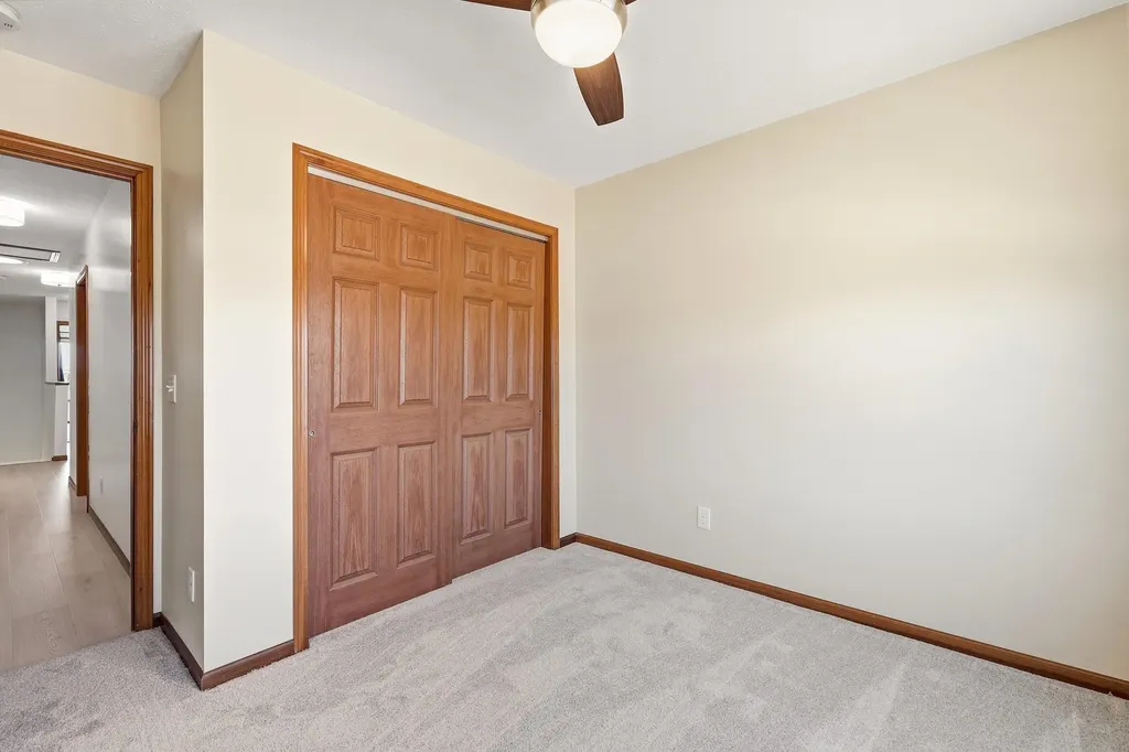 2650 Millstone Dubuque IA 52002