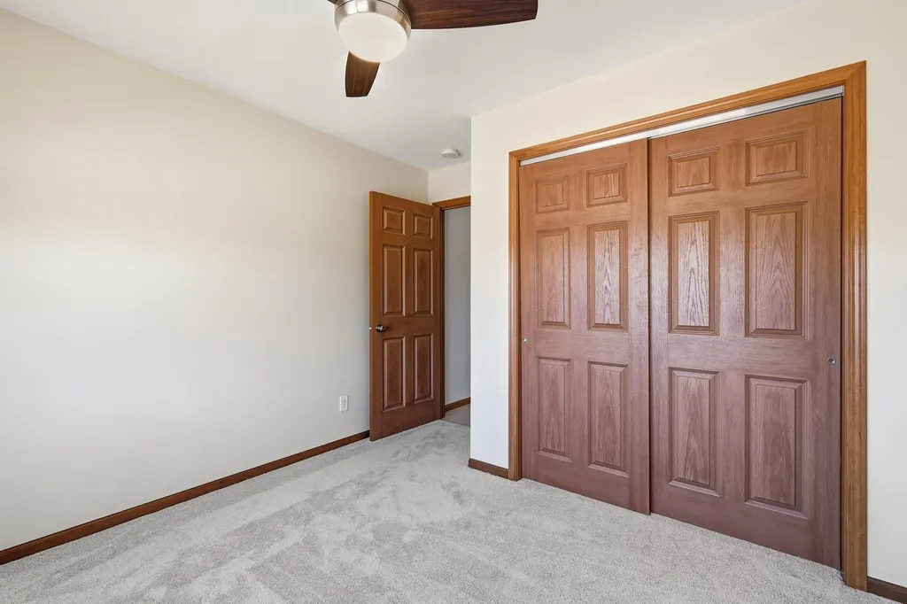 2650 Millstone Dubuque IA 52002