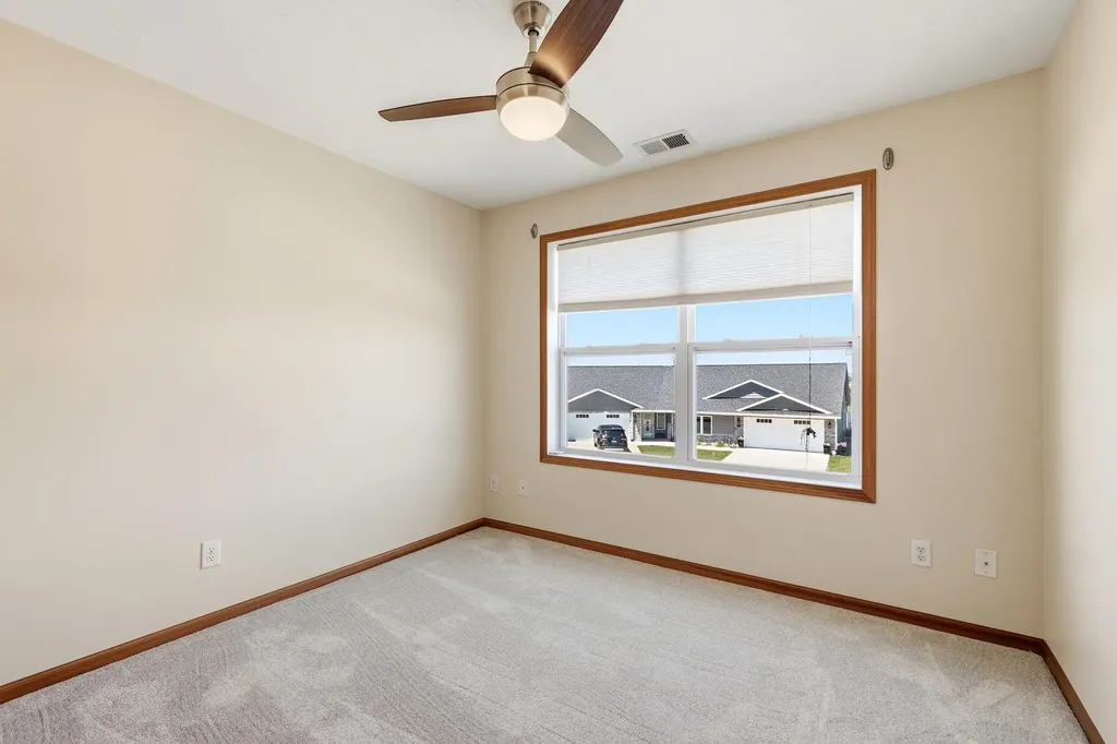 2650 Millstone Dubuque IA 52002