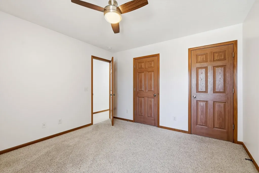 2650 Millstone Dubuque IA 52002