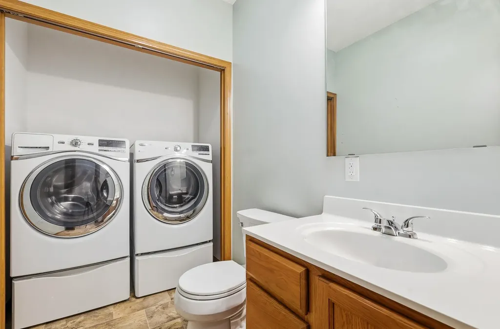 2650 Millstone Dubuque IA 52002