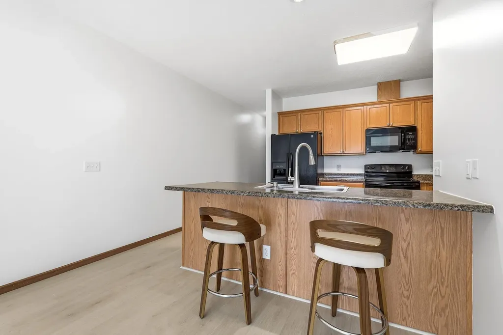 2650 Millstone Dubuque IA 52002