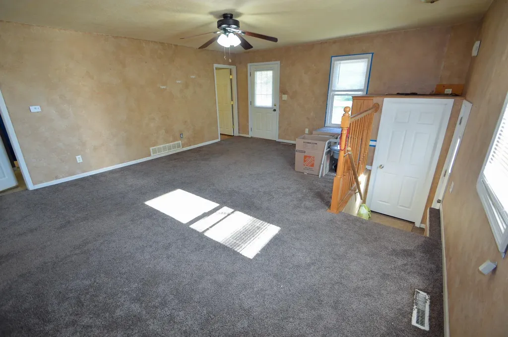 110 Grant Ryan IA 52330