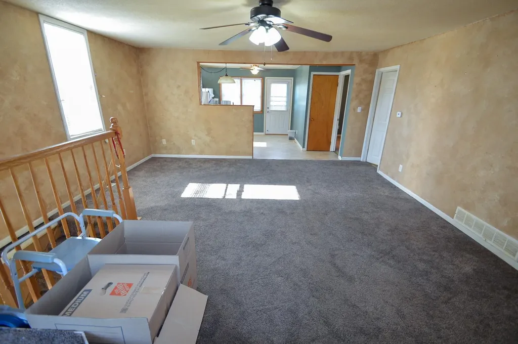 110 Grant Ryan IA 52330