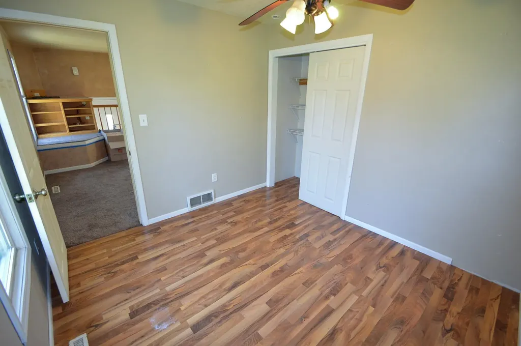 110 Grant Ryan IA 52330