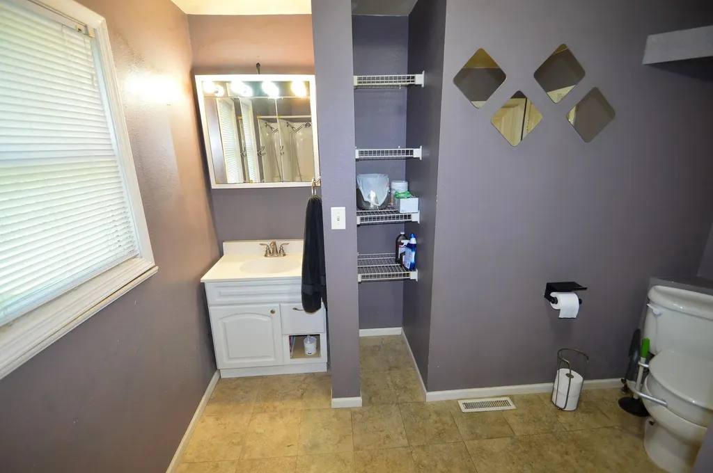 110 Grant Ryan IA 52330