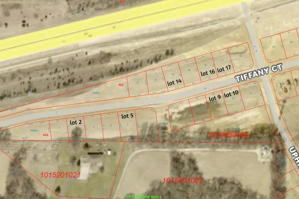 Lot 17 Tiffany Dubuque IA 52001