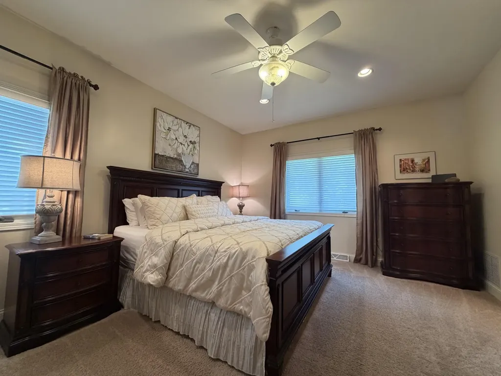 2414 Spruce Wood Dubuque IA 52002