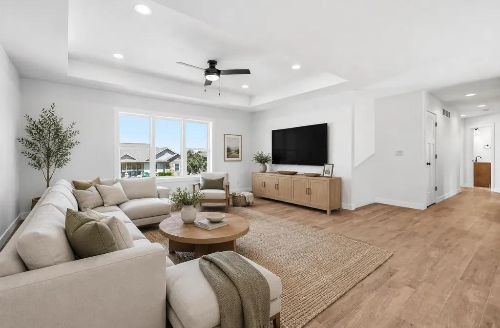 6100 Lynbrook Dubuque IA 52002
