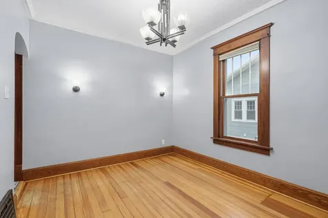864 S Grandview Dubuque IA 52003