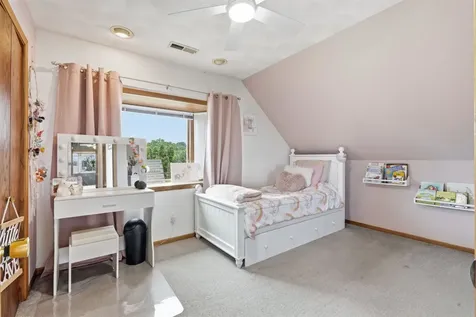 1738 N Grandview Dubuque IA 52001