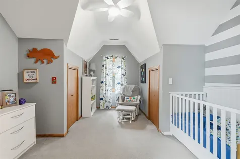 1738 N Grandview Dubuque IA 52001