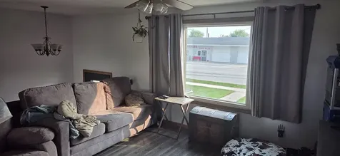 105 W Greene Castalia IA 52133