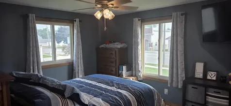 105 W Greene Castalia IA 52133