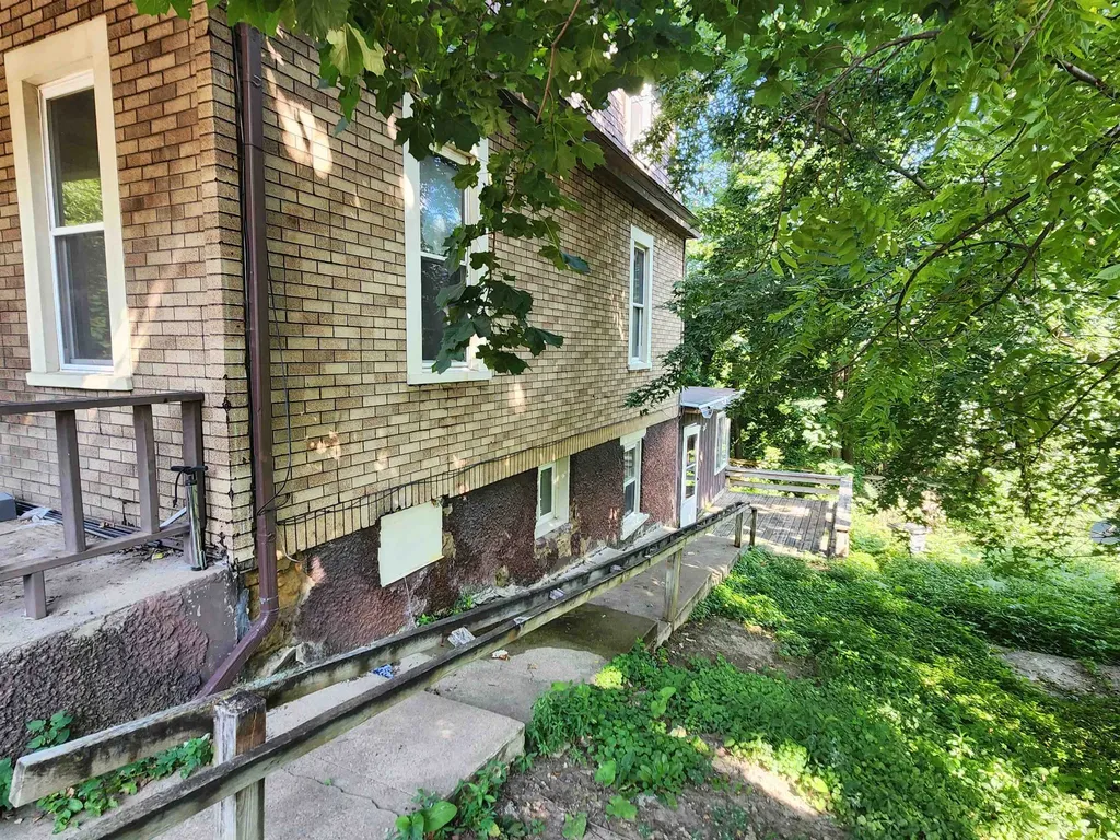 567 Quigley Dubuque IA 52001