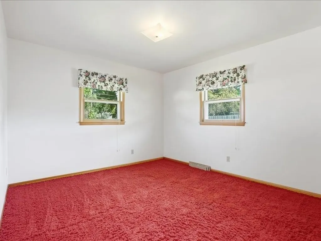 406 SE 8th Dyersville IA 52040