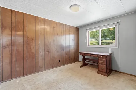 10296 Boleyn Dubuque IA 52001