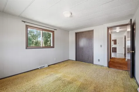 10296 Boleyn Dubuque IA 52001