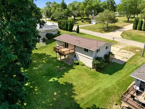 10296 Boleyn Dubuque IA 52001