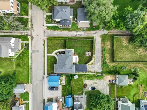 380 Glen Oak Dubuque IA 52001