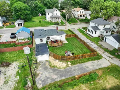 380 Glen Oak Dubuque IA 52001